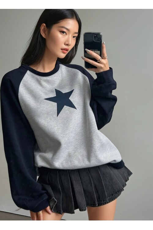 Yıldız Desenli Bloklu Oversize Sweatshirt
