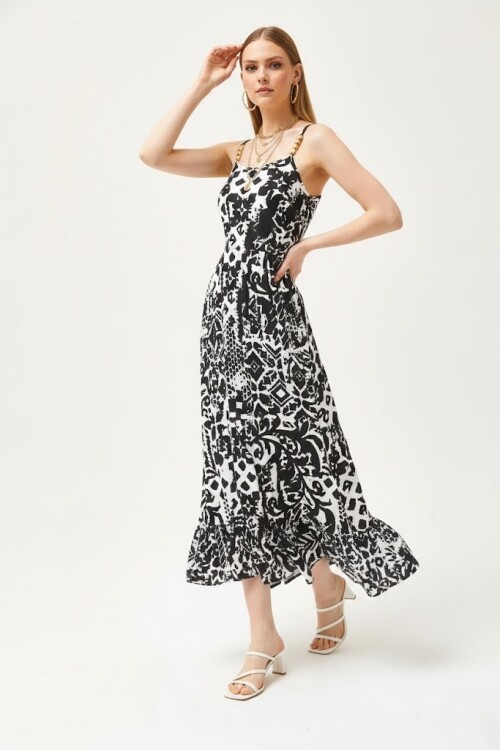 Ahşap Aksesuarlı Beli Lastikli Midi Elbise