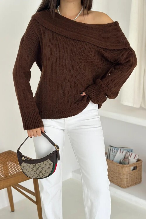 Kadın Madonna Yaka Triko