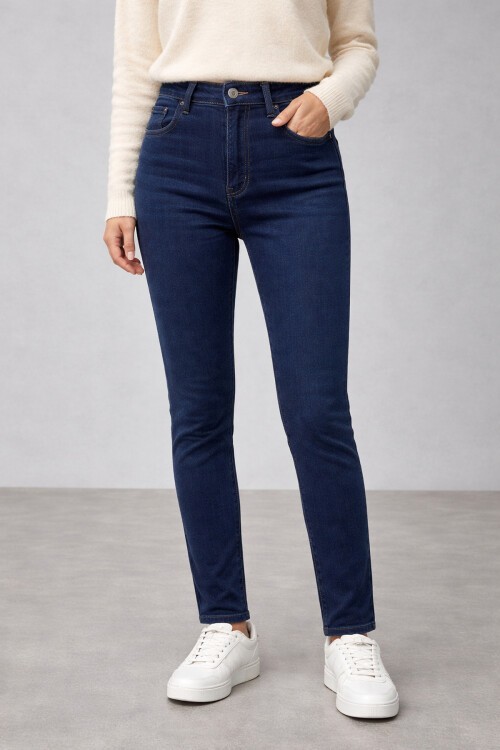 Lacivert Esnek Dar Paça Jean
