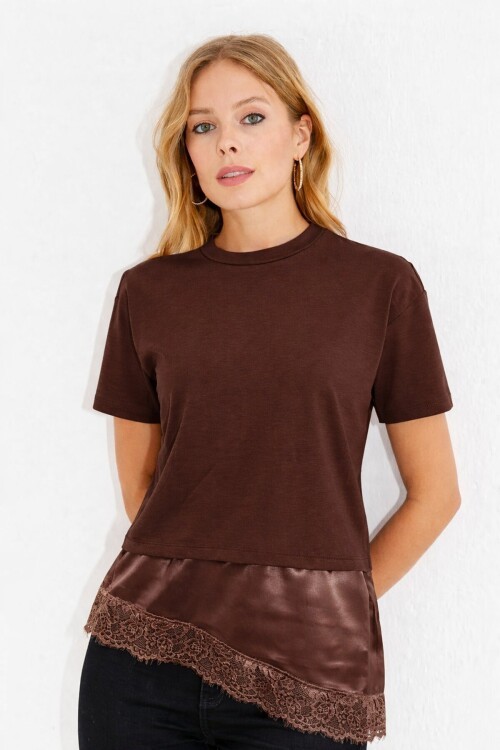 Dantel Detaylı T-Shirt