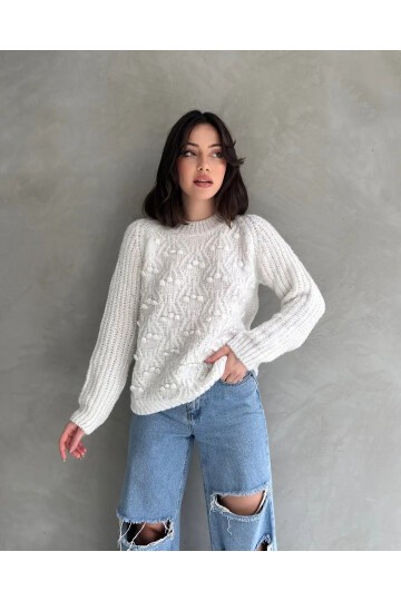 Bisiklet Yaka Bürümcük Detaylı Triko Kazak Beyaz