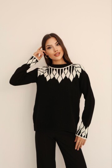 Bisiklet Yaka Desenli Triko Kazak Siyah