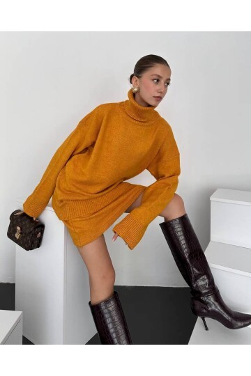 Boğazlı Kazak ve Etek İkili Takım