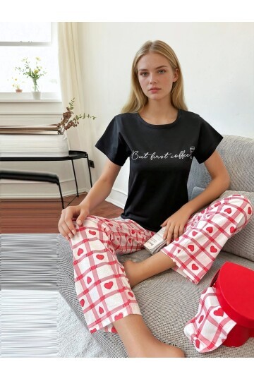 But First Coffee Yazılı Siyah Tişört  Kalpli Desen Kısa Kol Pijama Takımı