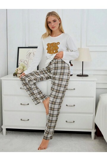 Free Bear Hugs Baskılı Kareli Kadın Pijama Takımı