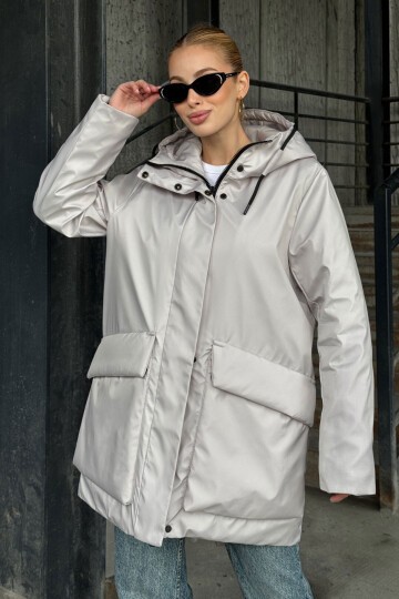 Geniş Cepli Kapüşonlu Uzun Mont