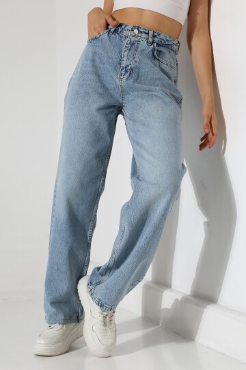 Kadın Açık Mavi Relaxed Fit Jean