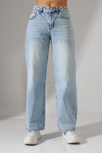 Kadın Açık Mavi Straight Fit Jean