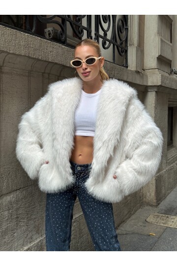 Kapşonlu Kürk Ceket Beyaz