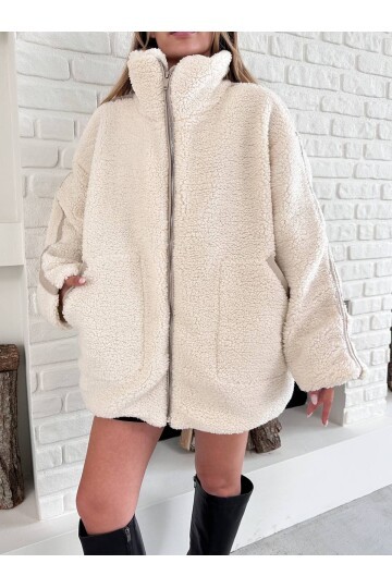Oversize Uzun Şerit Detaylı Peluş Mont Ekru