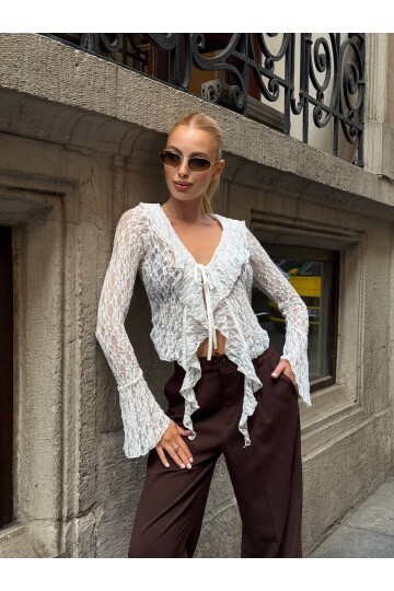 Pervazlı Dantel Kumaş Beyaz Bluz