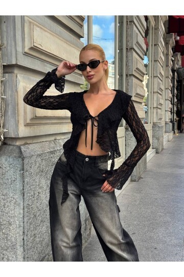 Pervazlı Dantel Kumaş Siyah Bluz