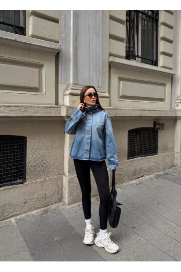 Yaka Detaylı Rahat Kesim Denim Ceket