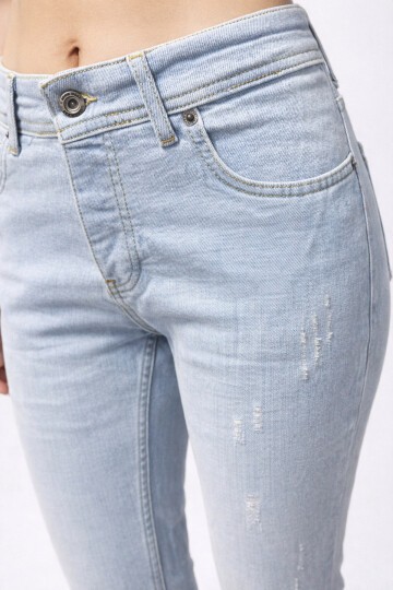 Açık mavi Jean
