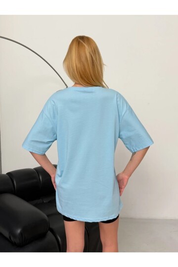 Born To Dominate Baskılı Oversize Kadın Tişört – Açık Mavi