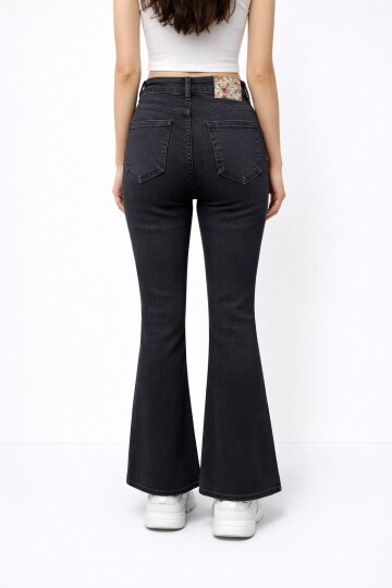 Esnek Siyah İspanyol Paça Jean