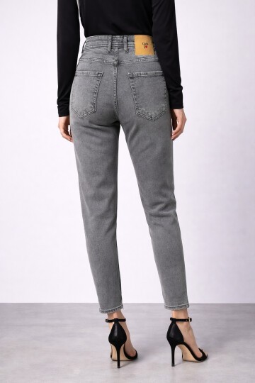 Gri Esnek Dar Paça Jean