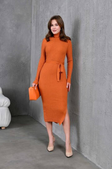 Kadın Balıkçı Yaka Kaşkorse Slim Fit Yırtmaçlı Triko Elbise