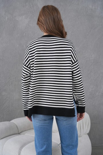 Kadın Bisiklet Yaka Nakış Detay Yırtmaçlı Oversize Çizgili Triko Kazak