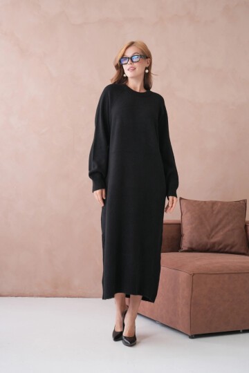 Kadın Bisiklet Yaka Yumuşak Dokulu Maksi Boy Şardonlu Oversize Triko Elbise