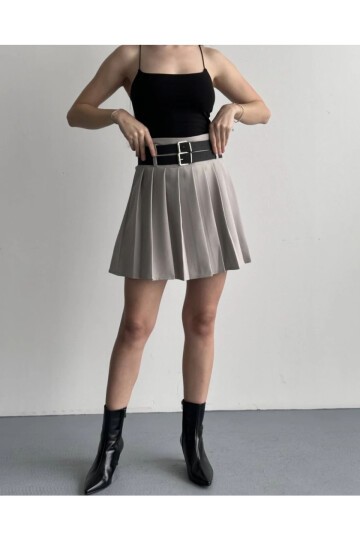 Kadın Çift Kemerli Şortlu Pileli Etek Krem