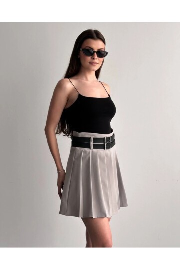 Kadın Çift Kemerli Şortlu Pileli Etek Krem