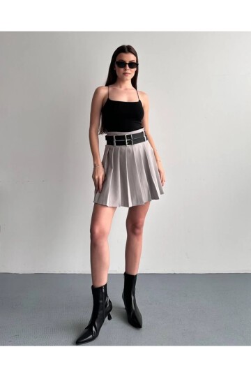 Kadın Çift Kemerli Şortlu Pileli Etek Krem