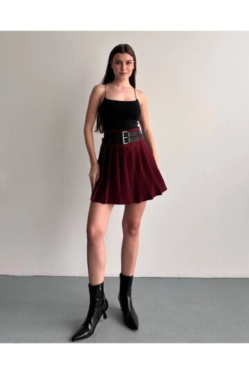 Kadın Çift Kemerli Şortlu Pileli Etek Bordo