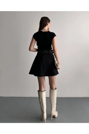 Kadın Çift Kemerli Şortlu Pileli Etek Siyah