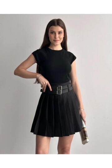 Kadın Çift Kemerli Şortlu Pileli Etek Siyah