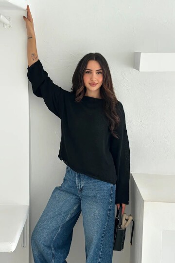 Kadın Omuz Açık Salaş Triko Kazak – Soft Elegance