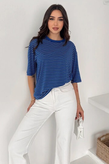Kadın Oversize Çizgili Tişört Lacivert