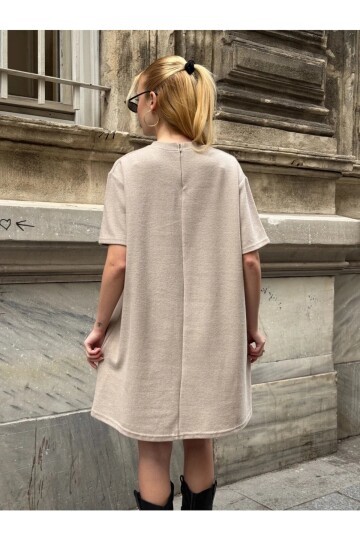Kadın Rahat Kesim Soft Kısa Elbise Bej