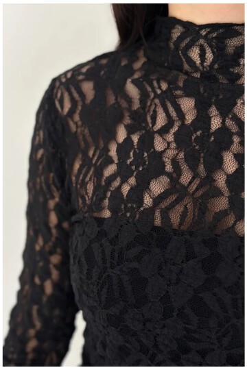 Kadın Transparan Çiçek Desenli Dantel Bluz