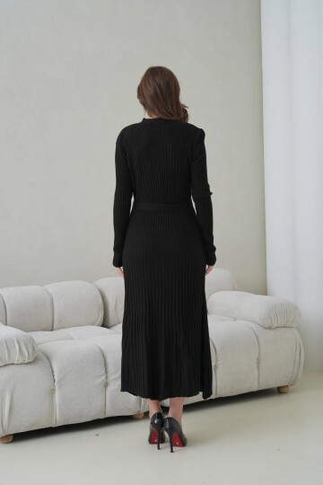 Kadın V Yaka Ful Düğme Kapama Kemer Detay Maksi Boy Fitilli Triko Elbise