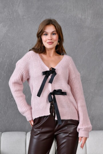 Kadın V Yaka Örgü Detay Fiyonklu Triko Ceket