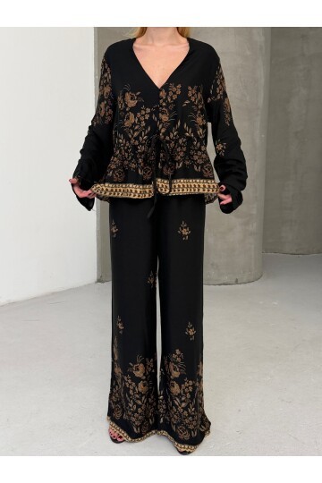 Kadın Viskon Kumaş Desenli V Yaka Kuşaklı Alt Üst Takım Siyah