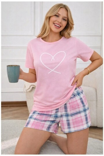 Kalp Baskılı Ekose Şortlu Kadın Pijama Takımı Pembe