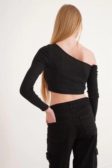 Kaşkorse Tek Omuz Dekolteli Uzun Kol Bluz SIYAH
