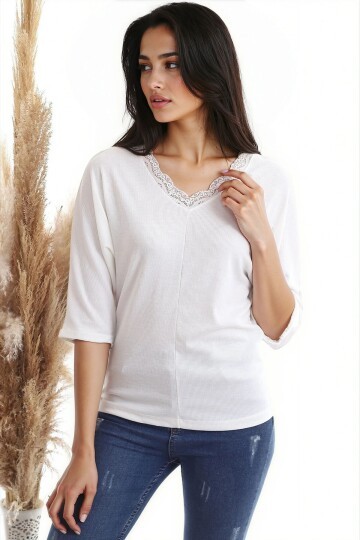 Kaşkorse Yaka Dantelli Yarasa Kol Bluz EKRU