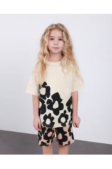 Kız Çocuk Çiçek Desen Şortlu Alt Üst Takım