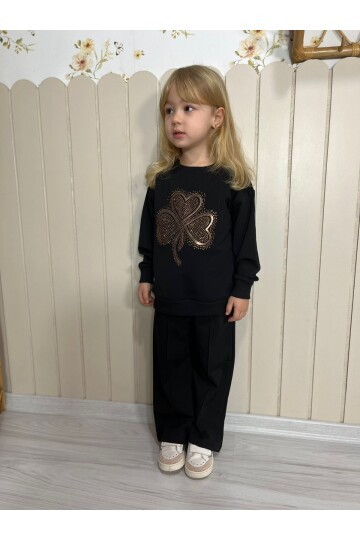 Kız Çocuk Kalpli Yonca Desenli Takım Siyah