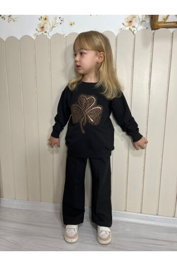 Kız Çocuk Kalpli Yonca Desenli Takım Siyah