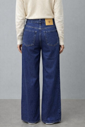 Lacivert Geniş Model Kadın Jean