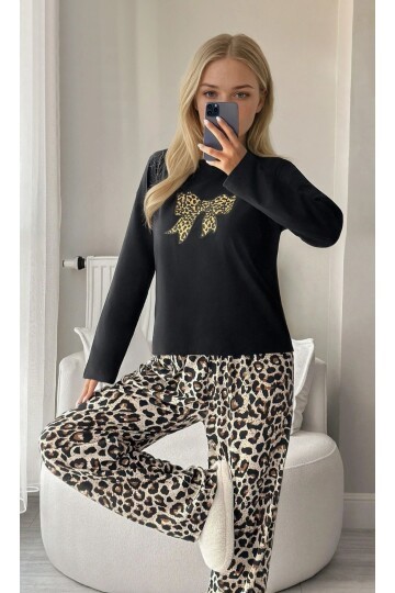 Leopar Desen Alt Fiyonk Desenli Pijama Takımı