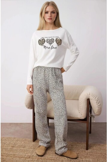 Leopar Desenli More Love Kadın Pijama Takımı