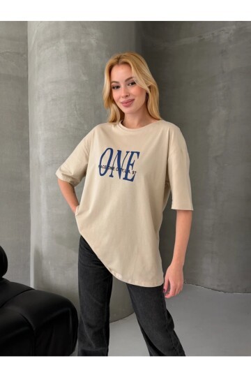 ONE Yazı Baskılı Oversize Kadın Tişört Bej