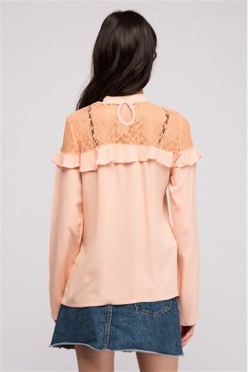 Şile Bezi Omuzları Dantelli Tül Fırfırlı Bluz PUDRA