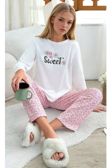 Sweet Daisy Çiçek Desenli Kadın Pijama Takımı